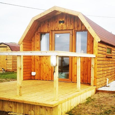 Gowanview Glamping Otel Banff Dış mekan fotoğraf