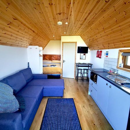Gowanview Glamping Otel Banff Dış mekan fotoğraf
